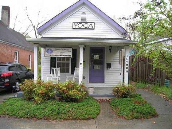 1st image of 369 Campbell Hill St