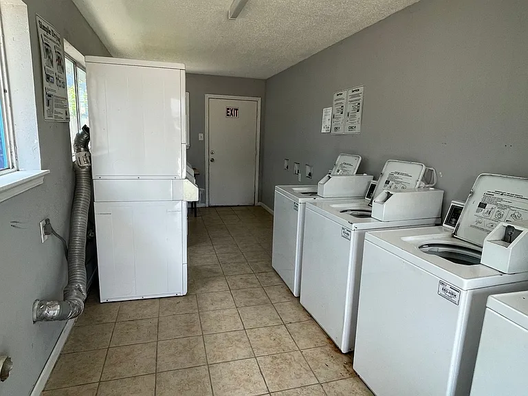 Bridge City Apartments — Photo 14