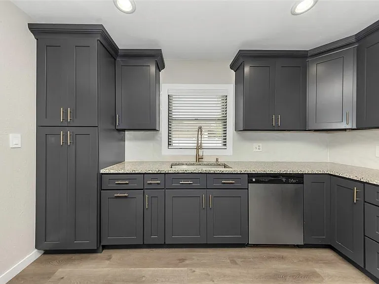 4030 Fieldgreen Pl — Photo 16