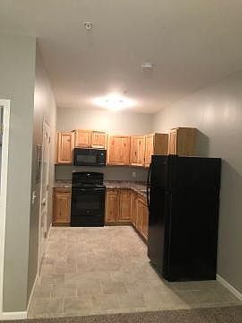 5th image of 505 Zoll St