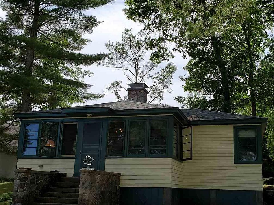 1st image of 46962 Sheridan Pl