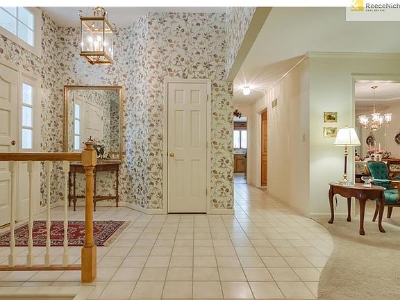3rd image of 5742 Willow Ave