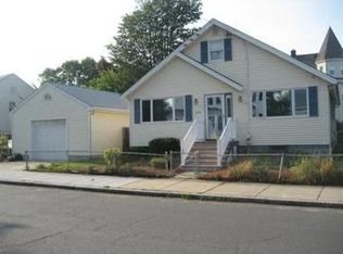 209 Oliver St, Malden, MA 02148