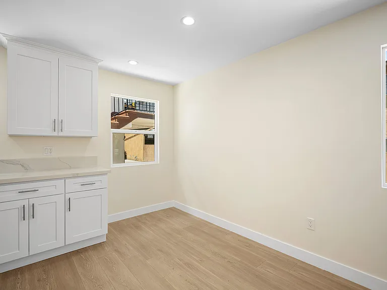 1007 W Angeleno Ave #103 — Photo 7