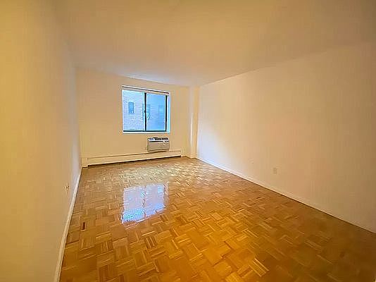 4th image of 142-20 Franklin Ave #2R