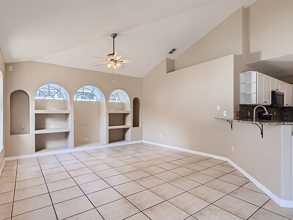 4th image of 212 Willow Bend Dr