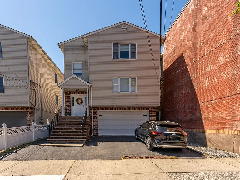 43 Passaic St #2 — Photo 17