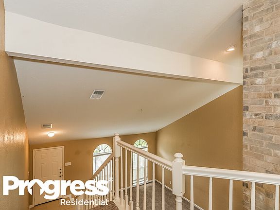4th image of 19523 Coppervine Ln