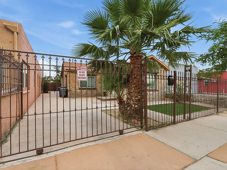 1310 E San Antonio Ave — Photo 4