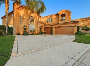 465 Ruth Cir, Corona, CA 92879