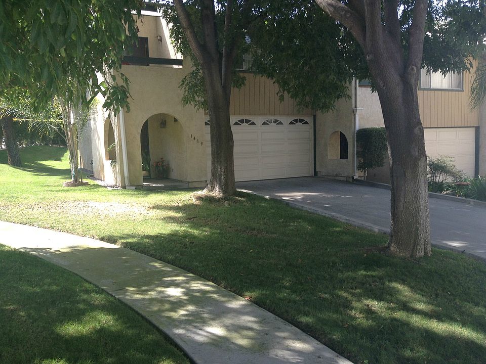 1st image of 1419 La Salina St