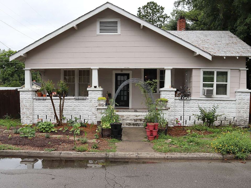 1st image of 299 SE Saint Johns St