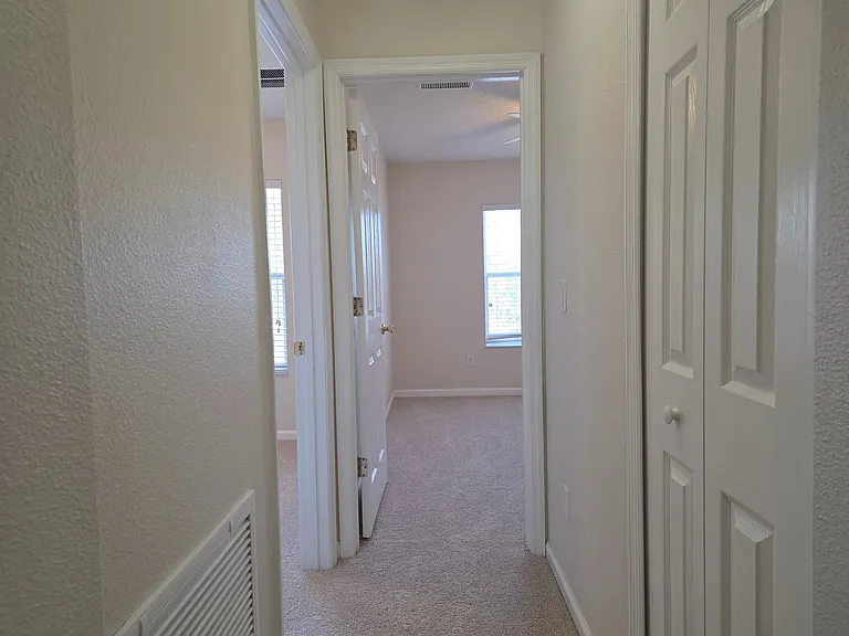 16661 Cedar Crest Dr — Photo 34