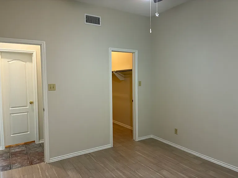 511 Shiloh Dr #14 — Photo 15