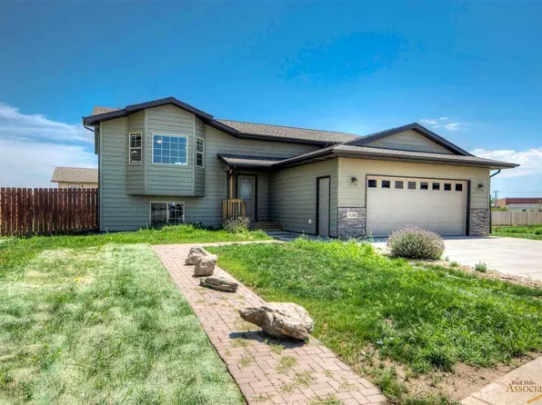 724 Alliance Ct, Box Elder, SD 57719