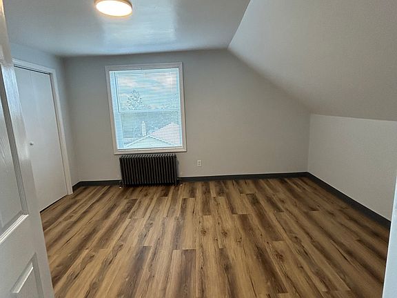 3rd image of 39 Cole St APT 3