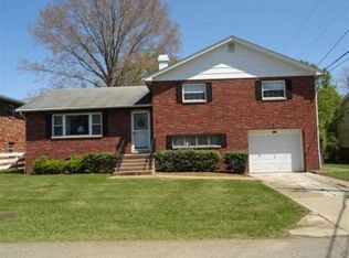 6228 Brenda Ct, Huntington, WV 25705