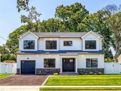9 Venus Road, Syosset, NY, 11791