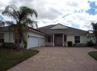 156 NW Magnolia Lakes Blvd, Port Saint Lucie, FL 34986