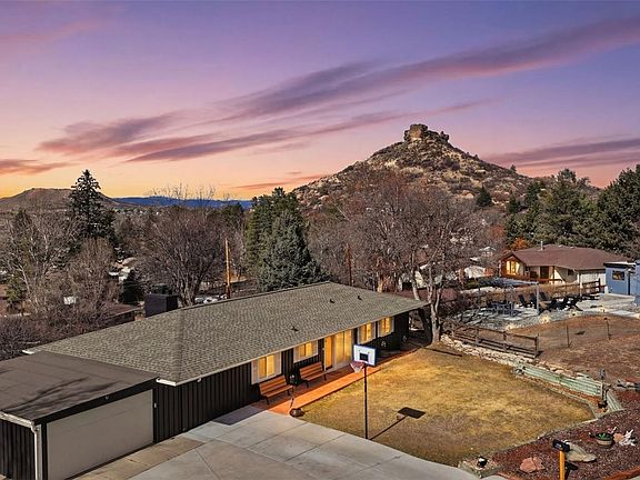 4th image of 571 Vista Dr
