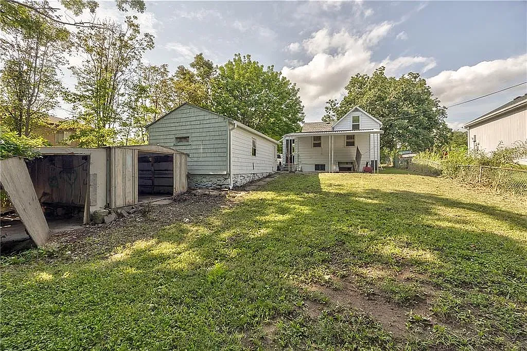 3 bed, 1092 sqft, $1,150 — Photo 4