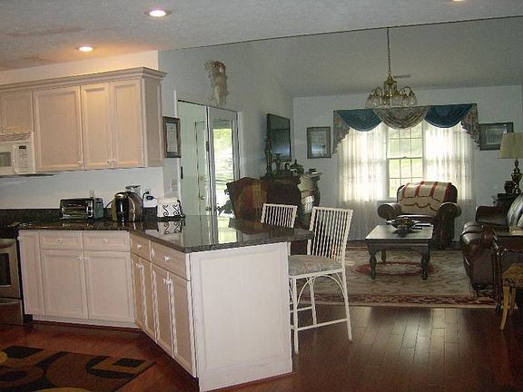 kitchen / living room combo