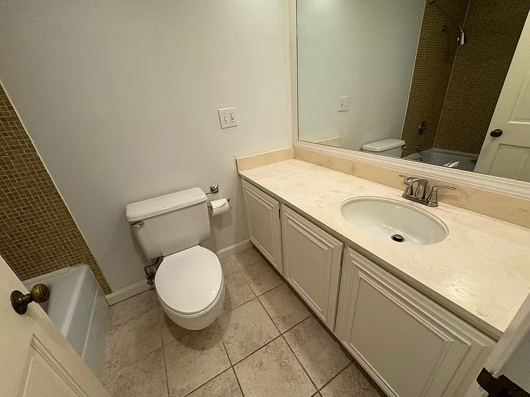 2330 43rd Ave E #1 — Photo 39