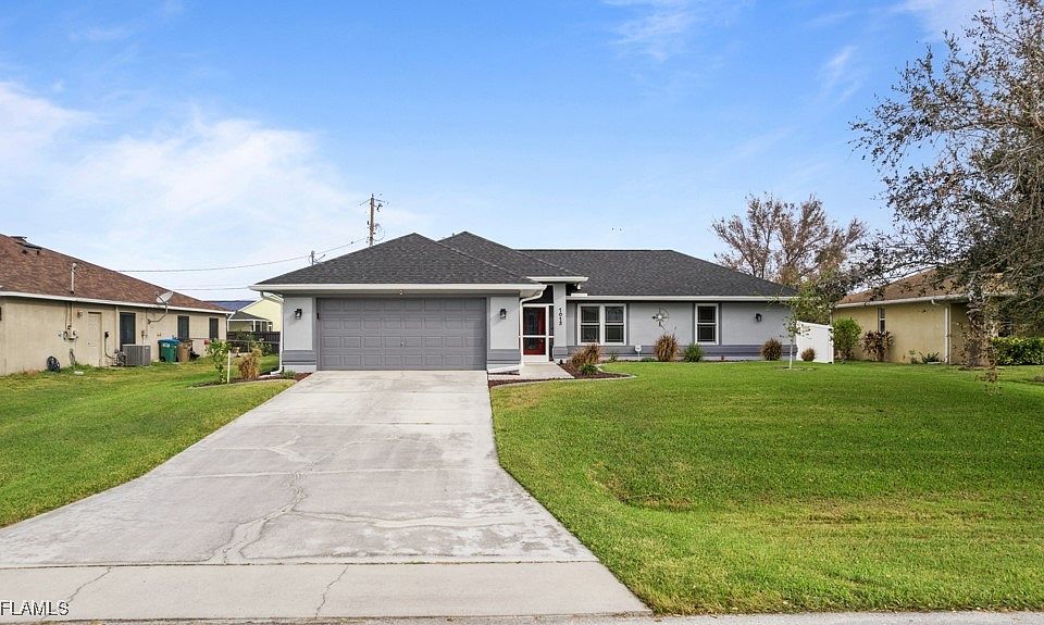1st image of 1013 SW 33rd Ter