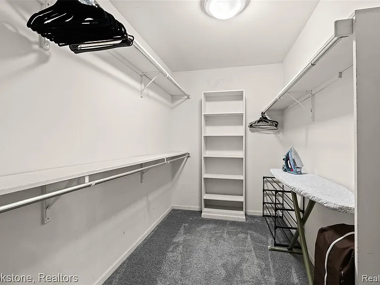 400 La Plaza Ct — Photo 25