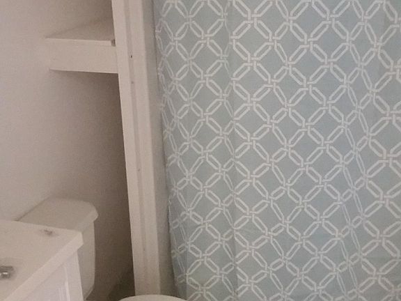 5th image of 404 Cleveland St #4