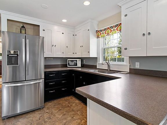 2nd image of 10 Northwood Ter