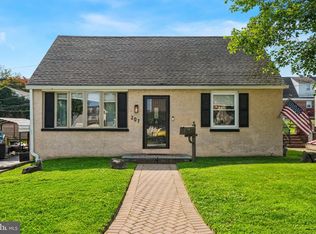 207 Rolling Rd, Broomall, PA 19008