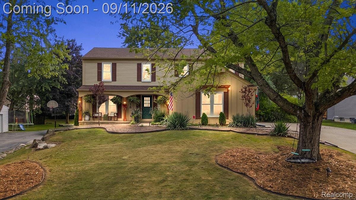 6018 Kingsfield Dr, photo 1