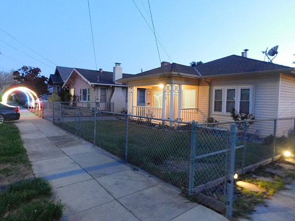 3rd image of 555 N 17th St
