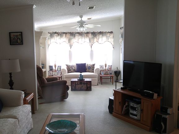 Front conversation area