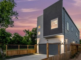 7904 N Main St, Houston, TX 77022