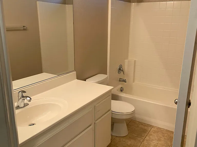 1331 Santa Elisabeth Ave — Photo 18