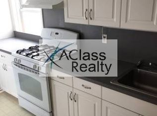 3011 49th St APT 3N, Astoria, NY 11103