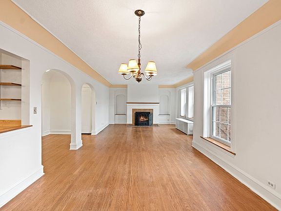 5th image of 2325 W Farwell Ave APT 3N