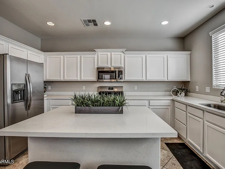 3245 E Morning Star Ln — Photo 6