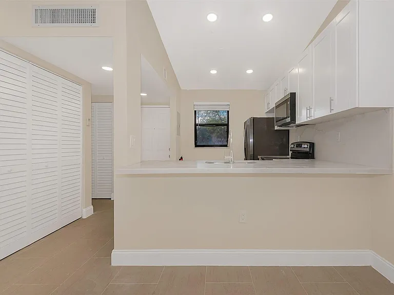 9951 Nob Hill Pl #9951 — Photo 6