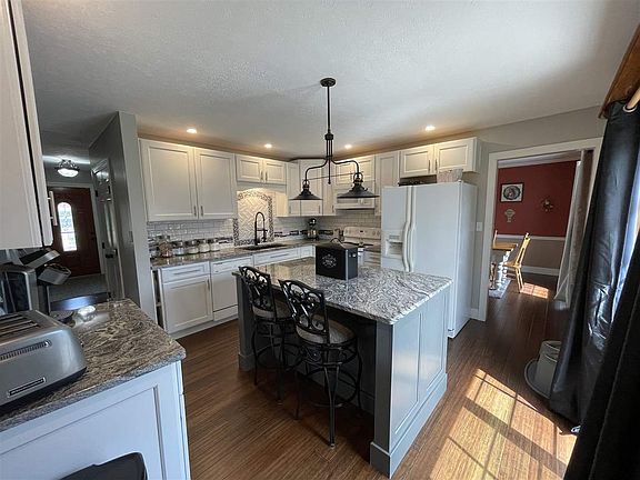 5th image of 2168 Greenhill St