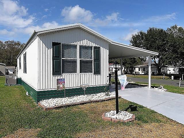 1st image of 1115 Cypress Dr