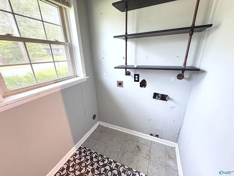 11406 Crestfield Dr SE — Photo 17