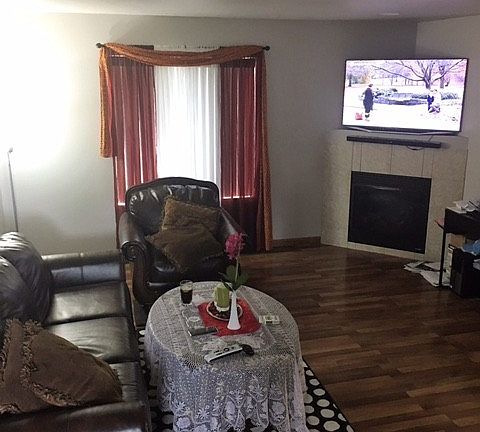 3rd image of 430 E 40th Street Ct