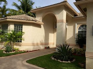 2585 Jardin Ct, Weston, FL 33327