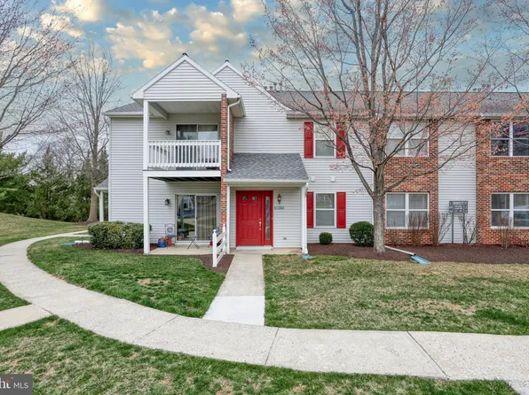 5807 Hidden Lake Dr, Harrisburg, PA 17111