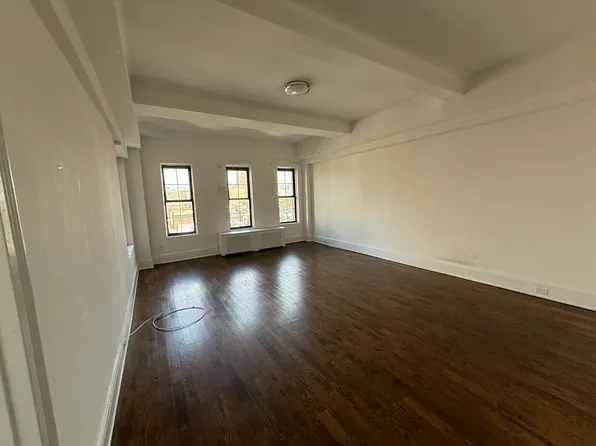 160 West 73rd Street image 2 of 9