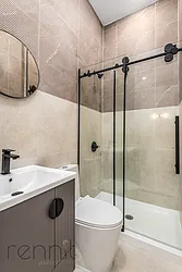 Rented by Rennit Inc.