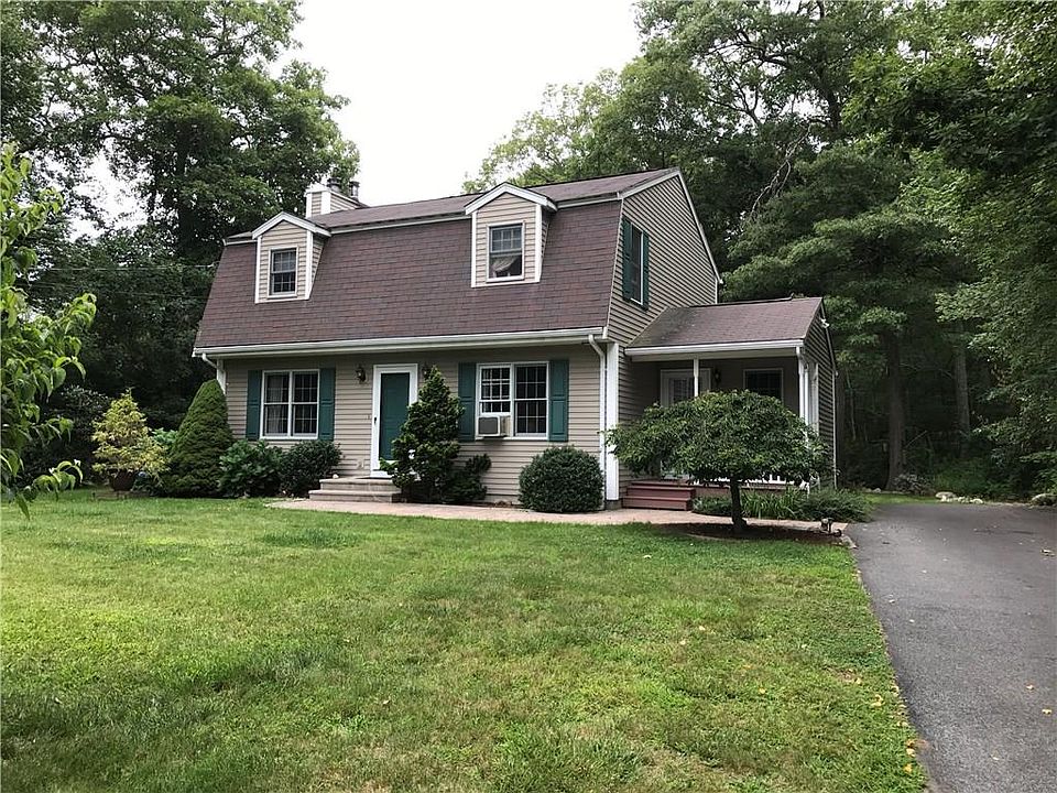 1st image of 10 Juniper Ln